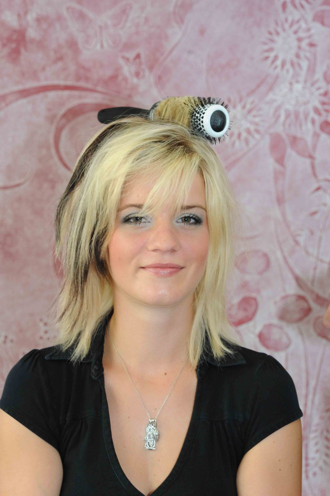 Blonder Stufenschnitt