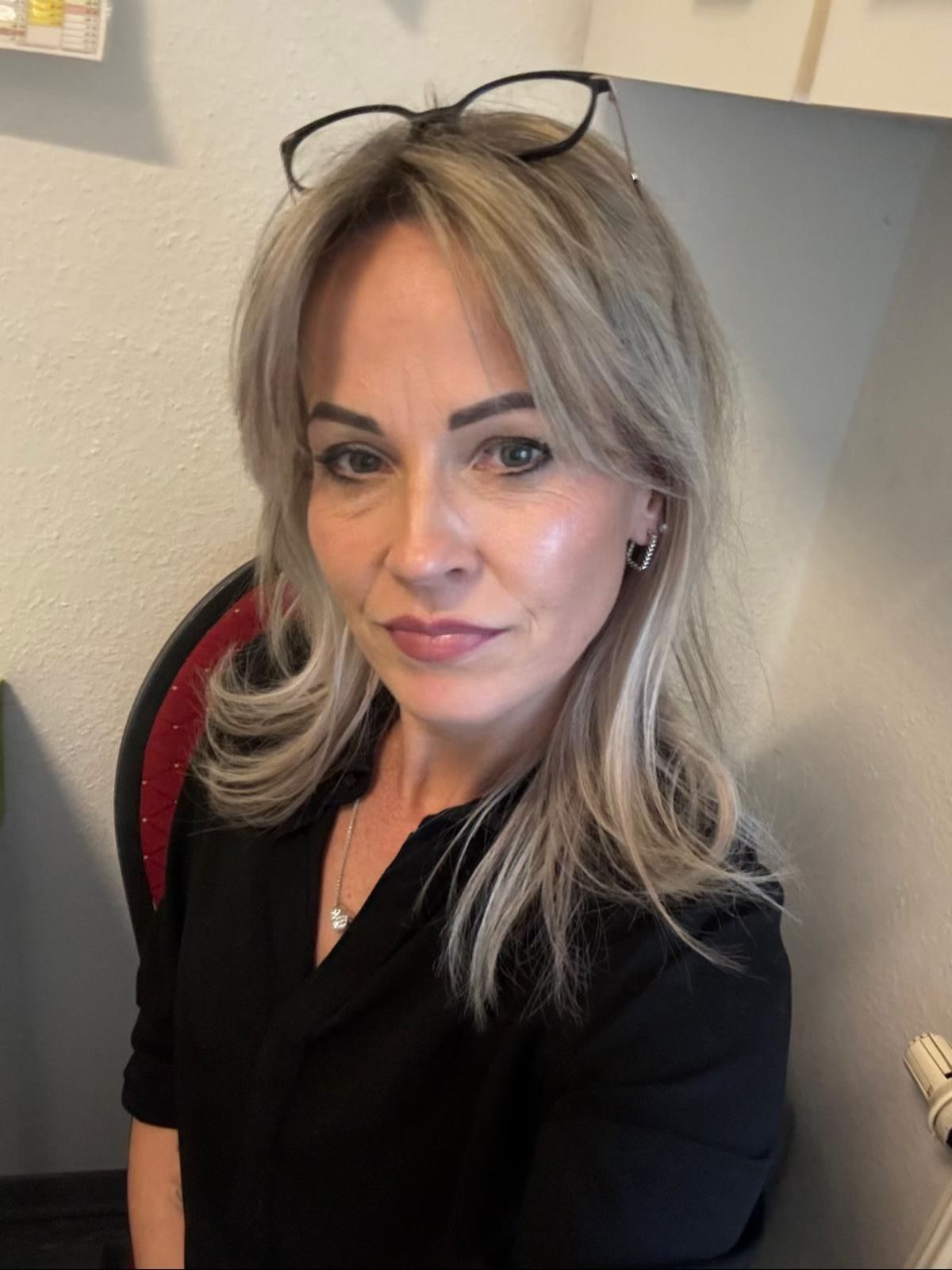 Andrea Geithner, Friseurin